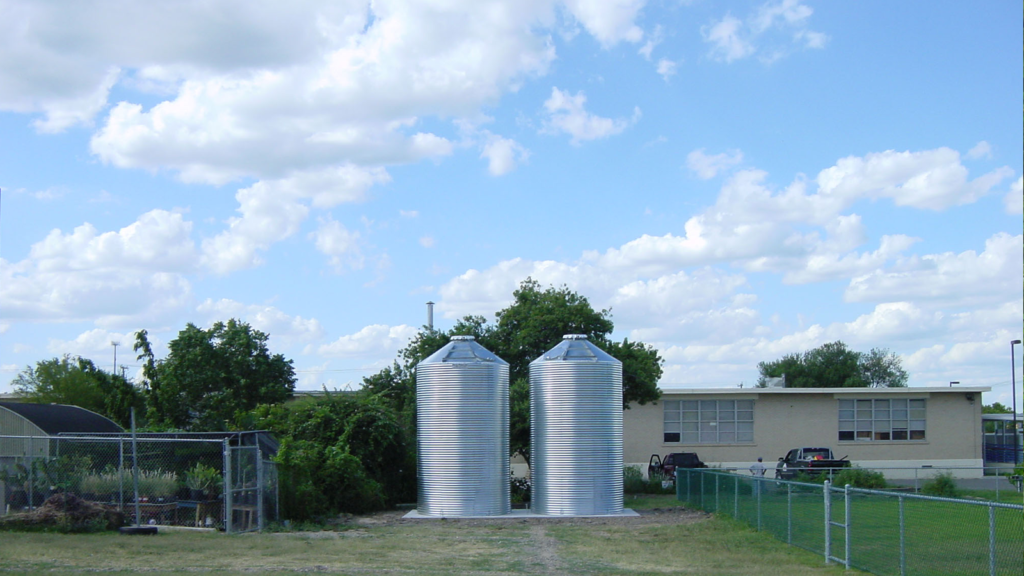 学校园林灌溉和农业水箱